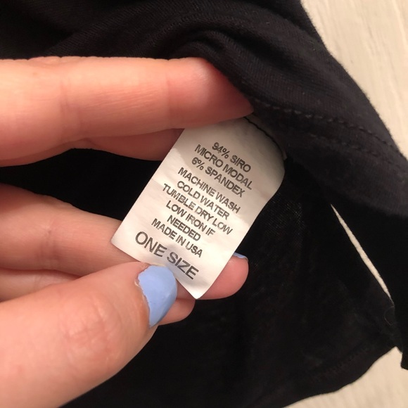 brandy melville graphic t - Picture 2 of 3